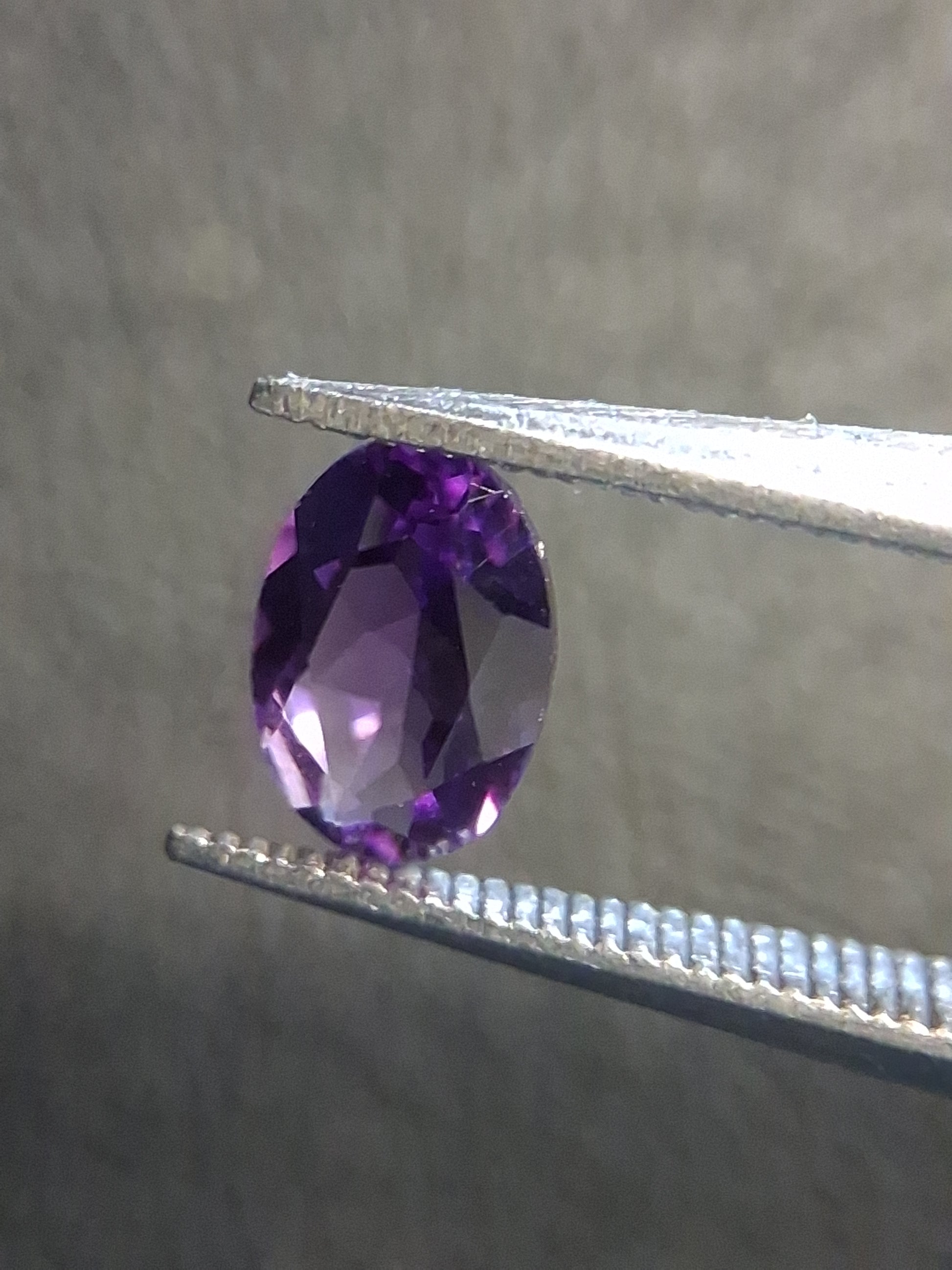 Deep Purple Amethyst Oval Faceted 0.369 ct – Natural Amethyst Gemstone - Natural Gems Belgium