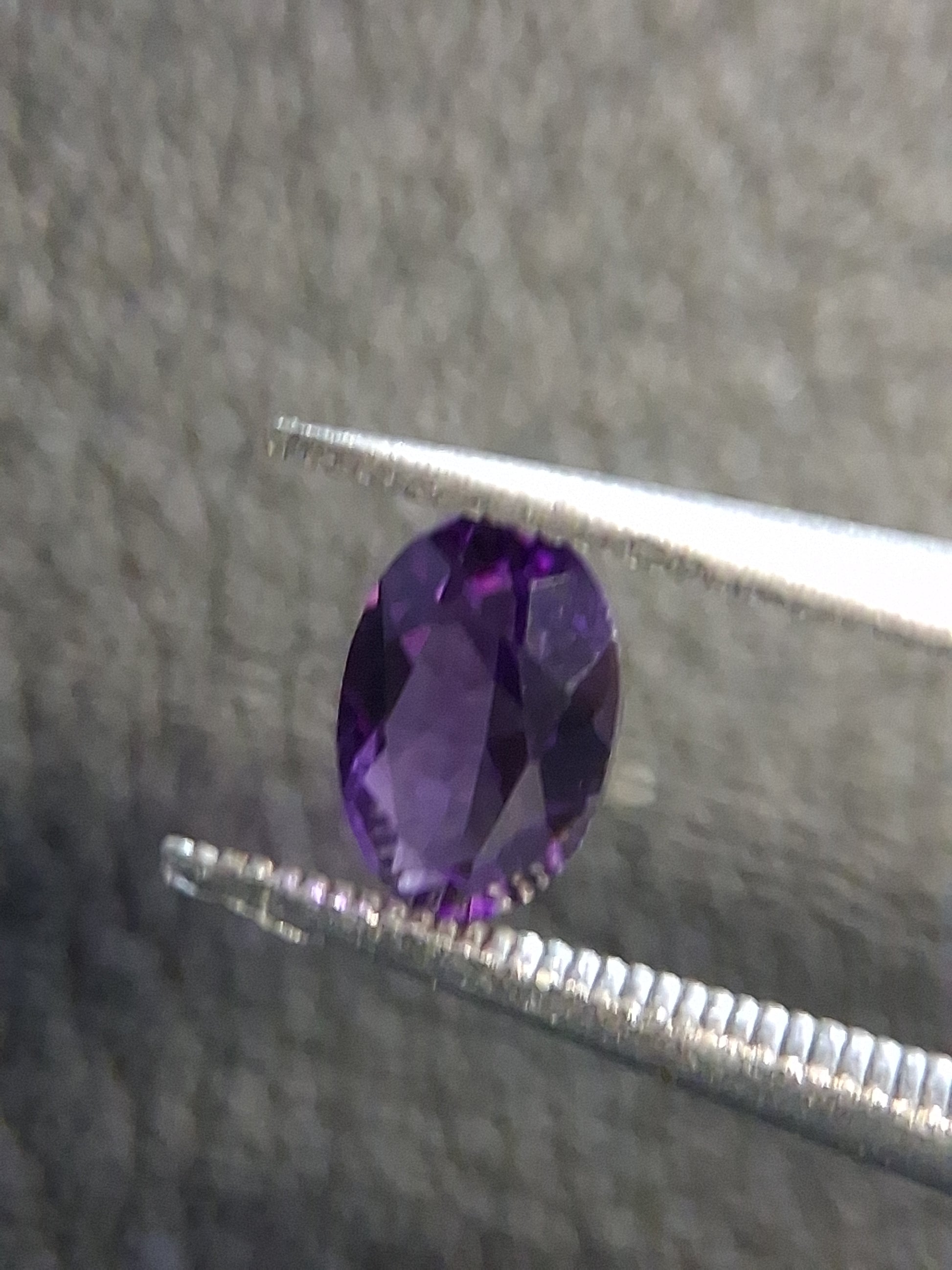 Faceted Deep Purple Amethyst Oval cut 0.420 ct – Natural Amethyst Gemstone - Natural Gems Belgium