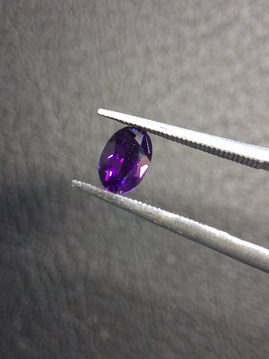 Deep Purple Amethyst Oval cut 0.381 ct – Natural Amethyst Gemstone Faceted - Natural Gems Belgium