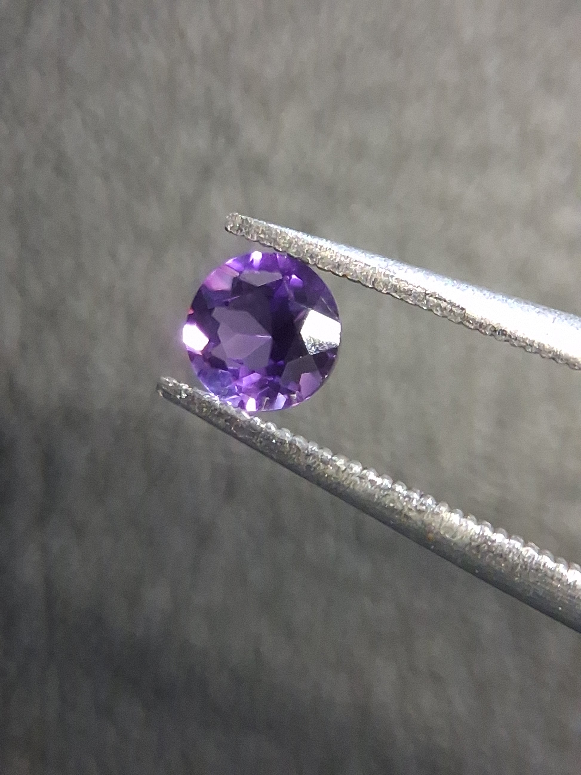 Purple Amethyst Round Cut 4mm 0.250 ct – Natural Amethyst Gemstone - Natural Gems Belgium