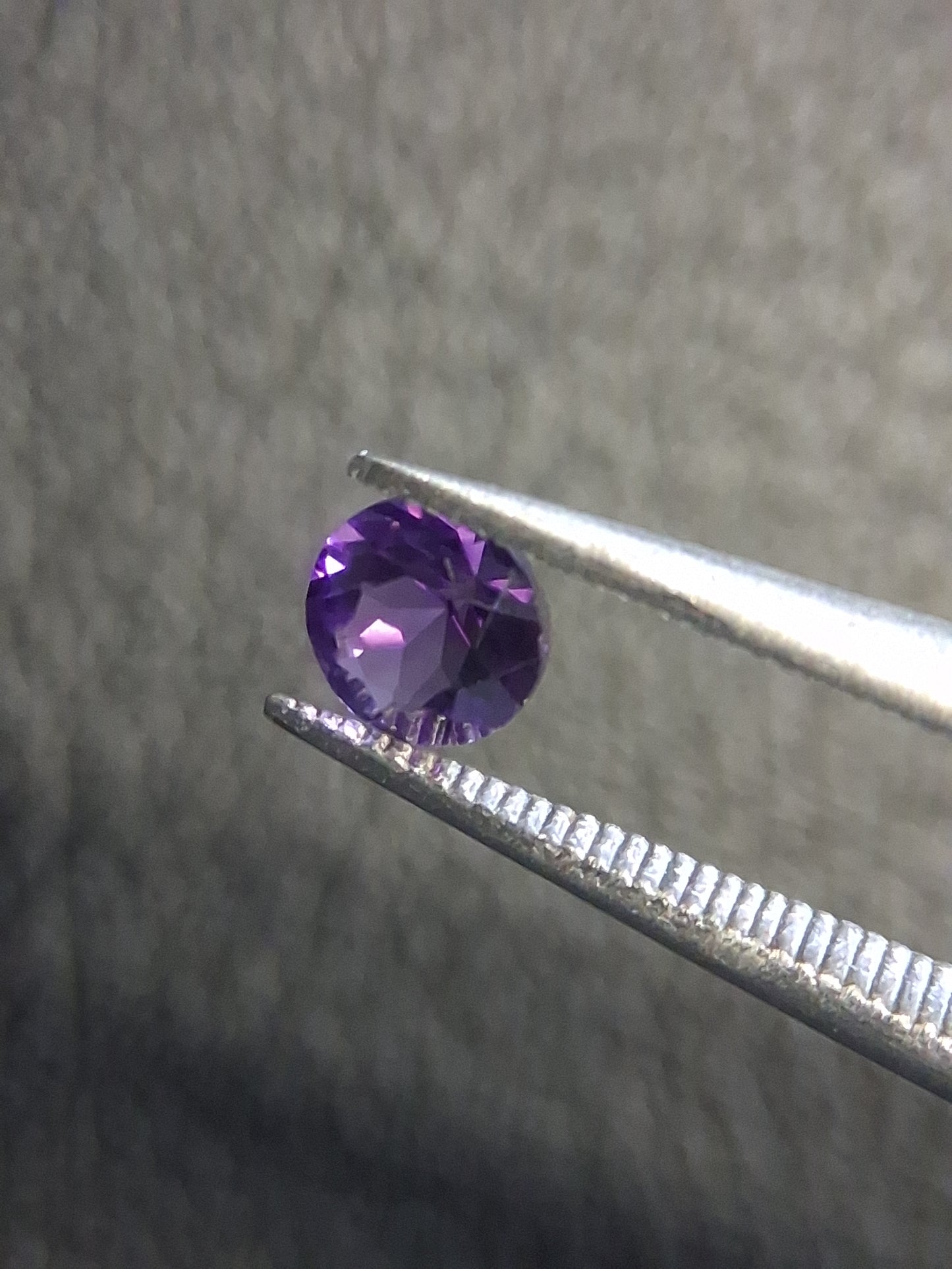 Purple Amethyst Round Cut 4mm 0.250 ct – Natural Amethyst Gemstone - Natural Gems Belgium