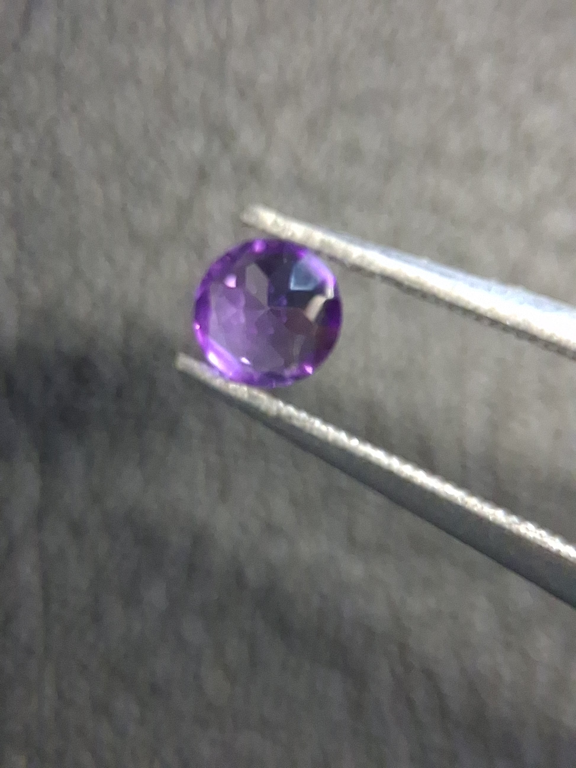 Purple Amethyst Round Cut 4mm 0.250 ct – Natural Amethyst Gemstone - Natural Gems Belgium