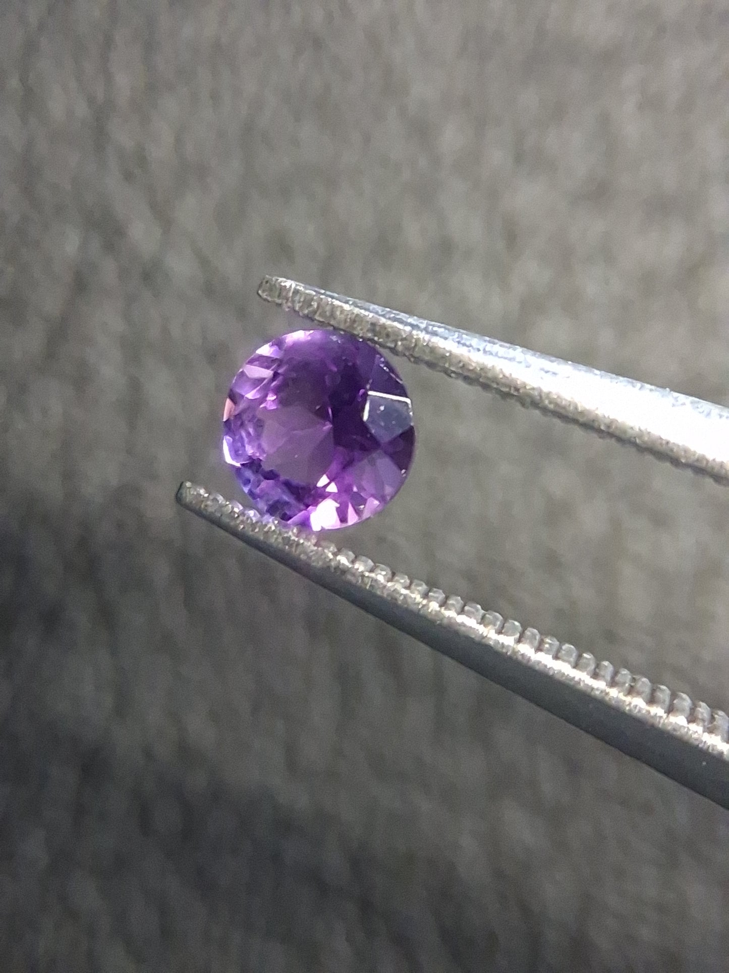 Purple Amethyst Round Cut 4mm 0.210 ct – Natural Amethyst Gemstone - Natural Gems Belgium