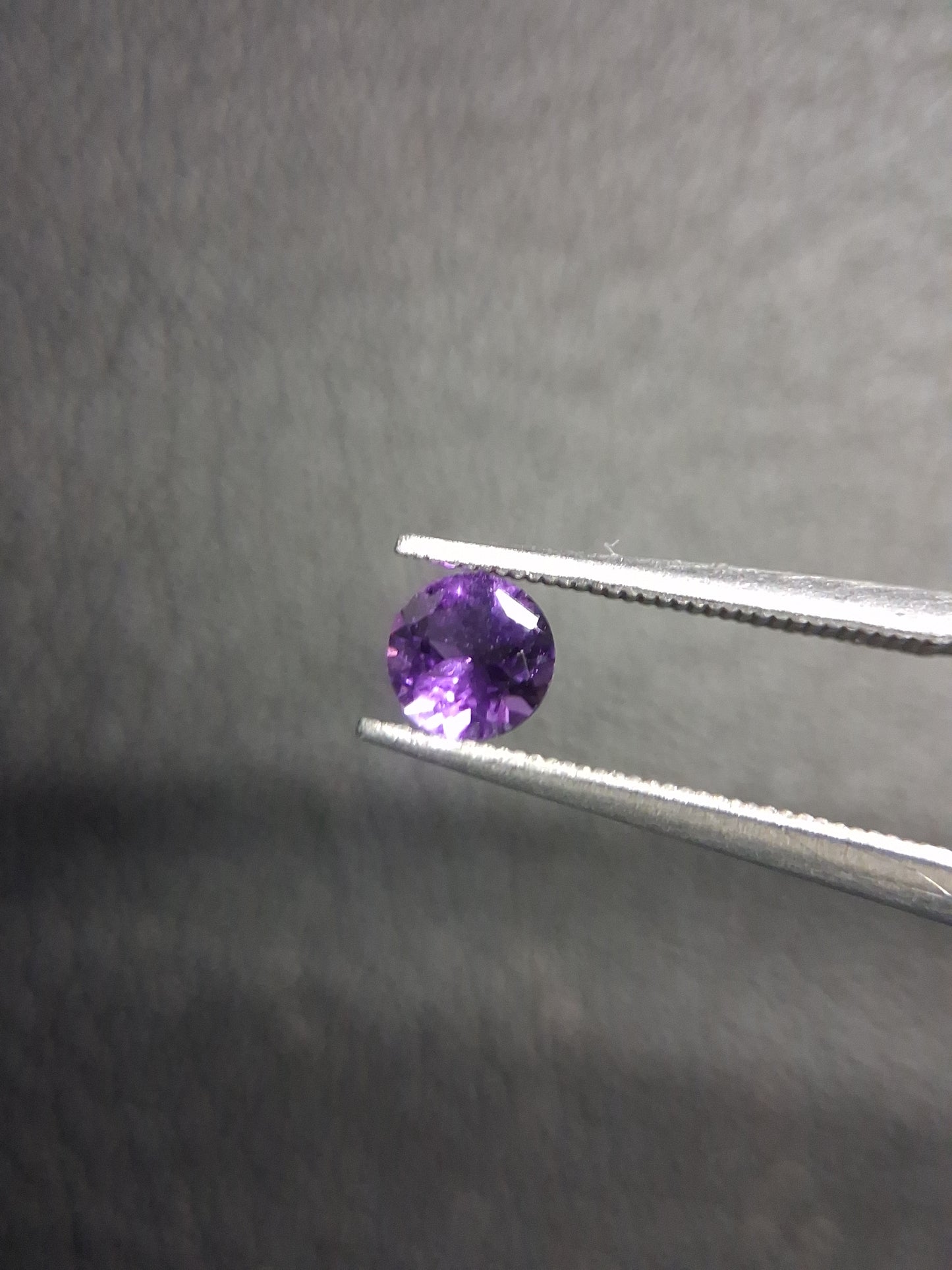 Purple Amethyst Round Cut 4mm 0.251 ct – Natural Amethyst Gemstone - Natural Gems Belgium