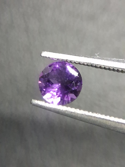 Purple Amethyst Round Cut 4mm 0.251 ct – Natural Amethyst Gemstone - Natural Gems Belgium