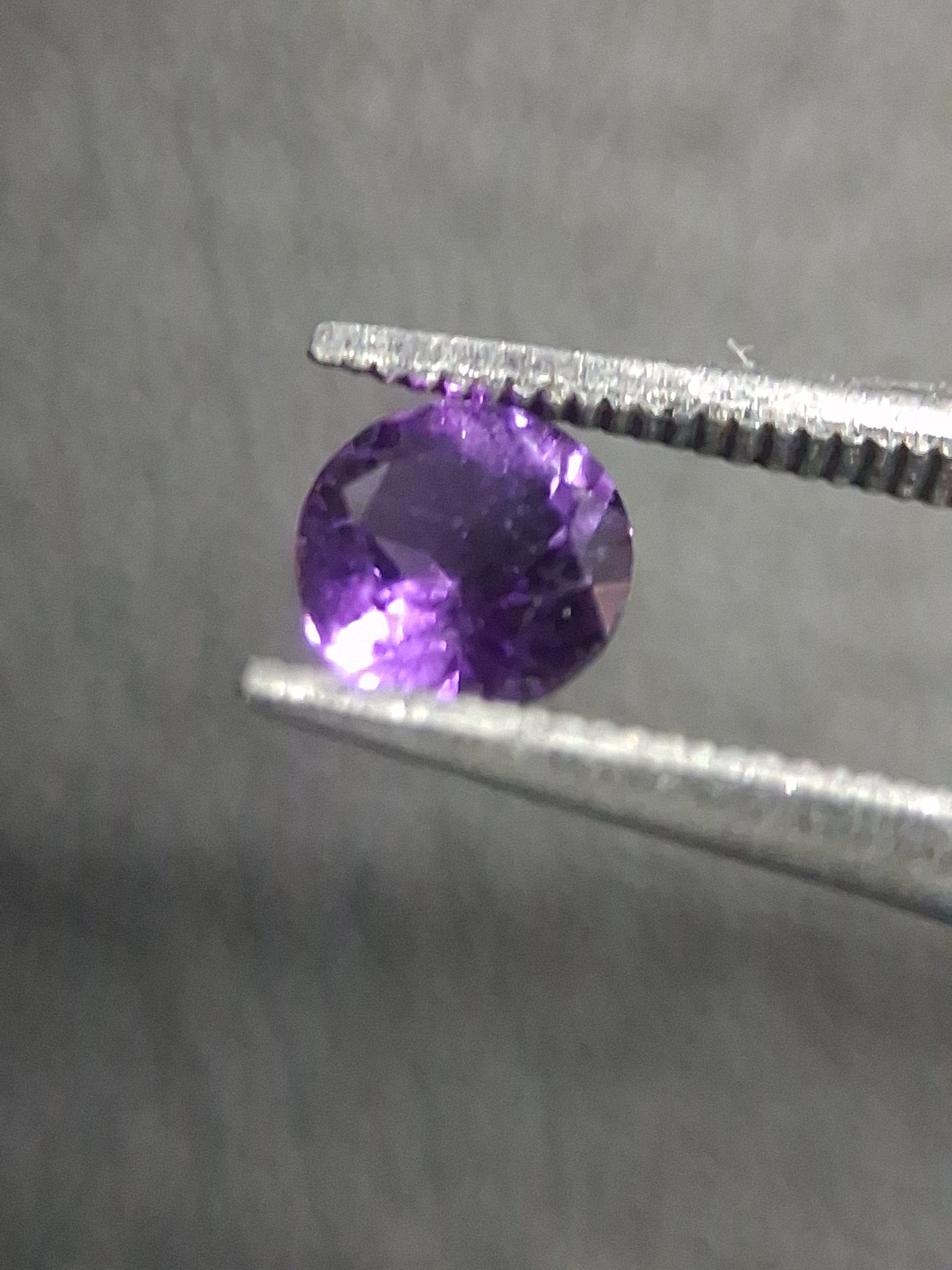Purple Amethyst Round Cut 4mm 0.251 ct – Natural Amethyst Gemstone - Natural Gems Belgium