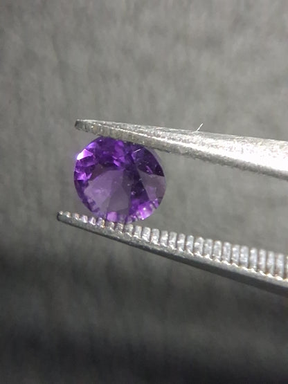 Purple Amethyst Round Cut 4mm 0.251 ct – Natural Amethyst Gemstone - Natural Gems Belgium