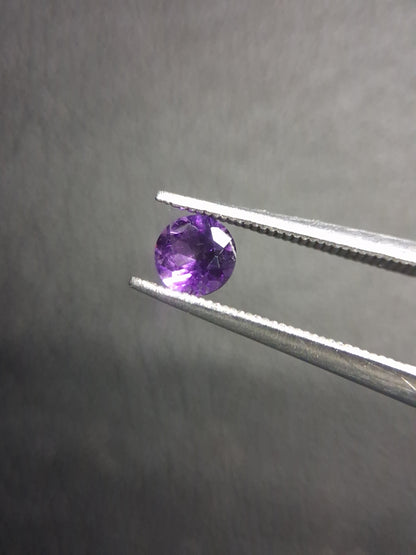 Purple Amethyst Round Cut 4mm 0.236 ct – Natural Amethyst Gemstone - Natural Gems Belgium