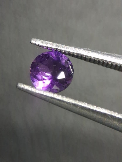 Purple Amethyst Round Cut 4mm 0.236 ct – Natural Amethyst Gemstone - Natural Gems Belgium