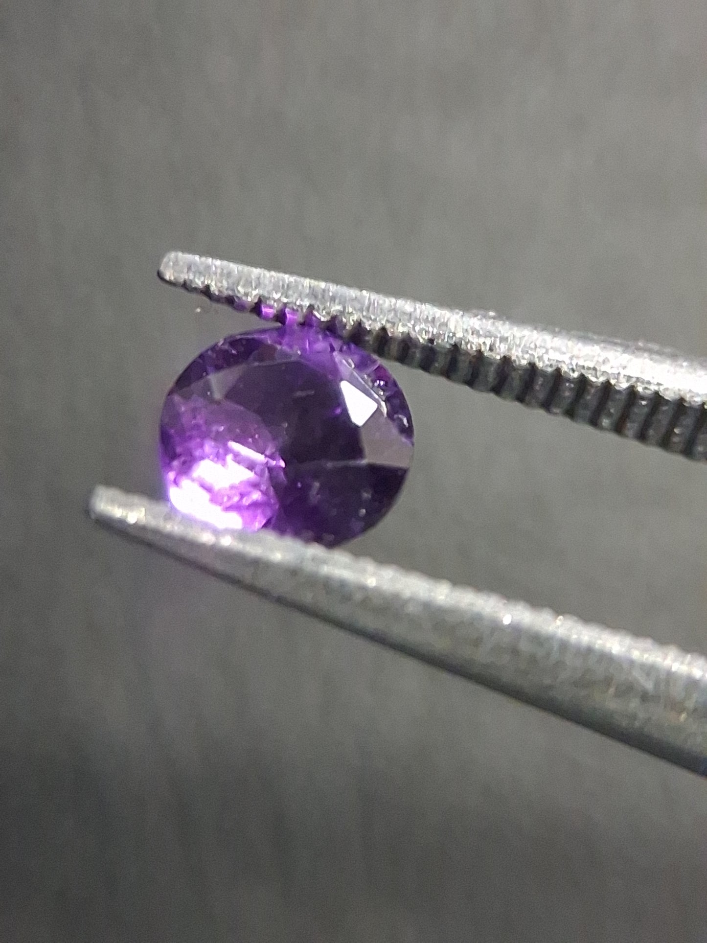 Purple Amethyst Round Cut 4mm 0.236 ct – Natural Amethyst Gemstone - Natural Gems Belgium