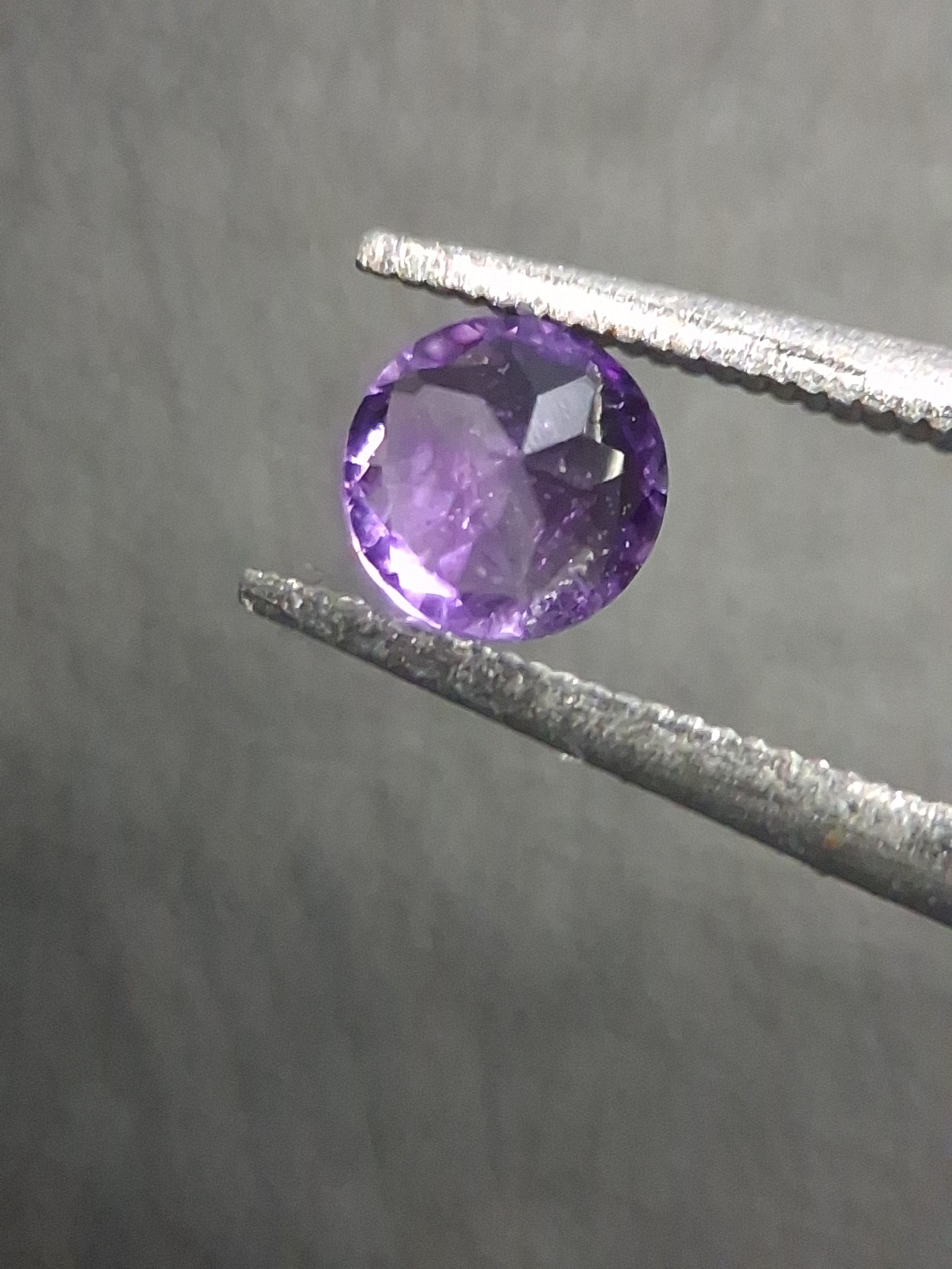 Purple Amethyst Round Cut 4mm 0.236 ct – Natural Amethyst Gemstone - Natural Gems Belgium