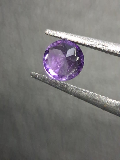 Purple Amethyst Round Cut 4mm 0.236 ct – Natural Amethyst Gemstone - Natural Gems Belgium