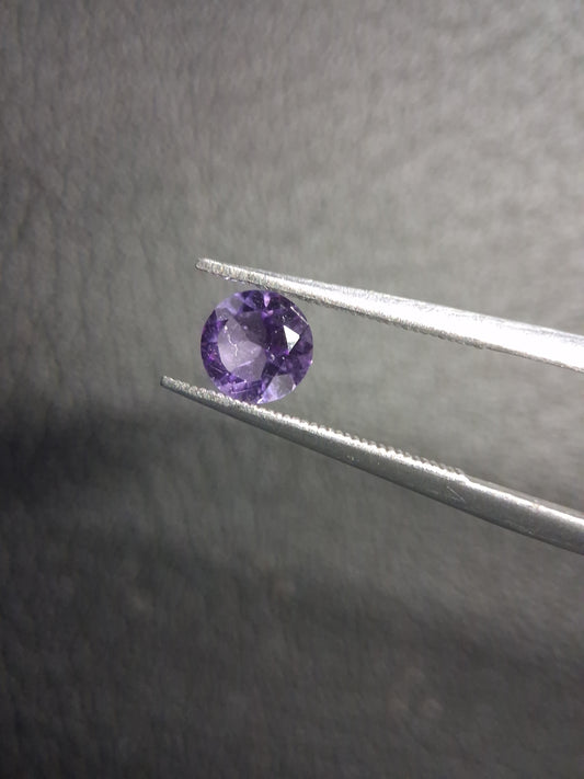 Purple Amethyst Round Cut 5mm 0.567 ct – Natural Amethyst Gemstone - Natural Gems Belgium