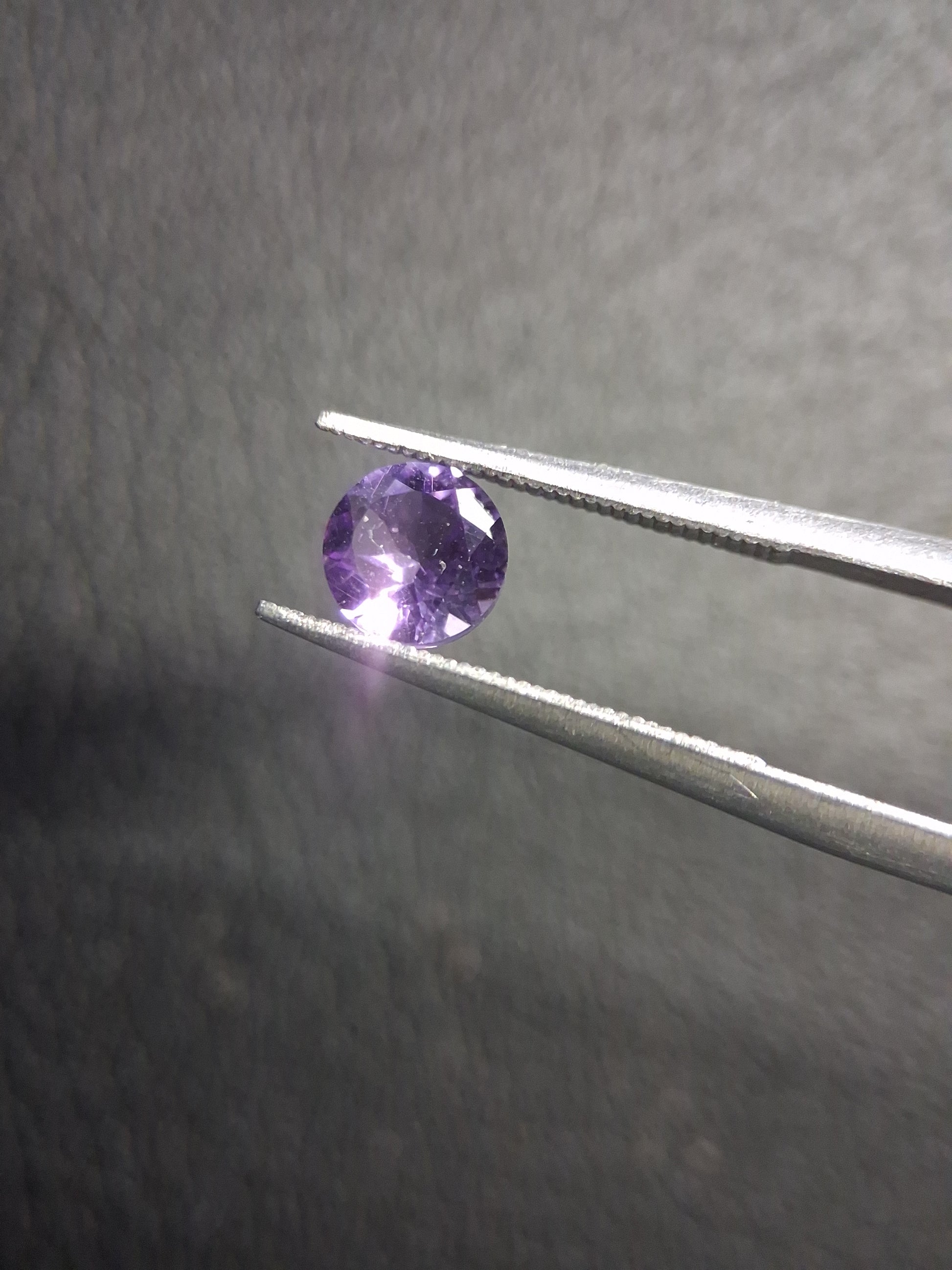 Purple Amethyst Round Cut 5mm 0.567 ct – Natural Amethyst Gemstone - Natural Gems Belgium