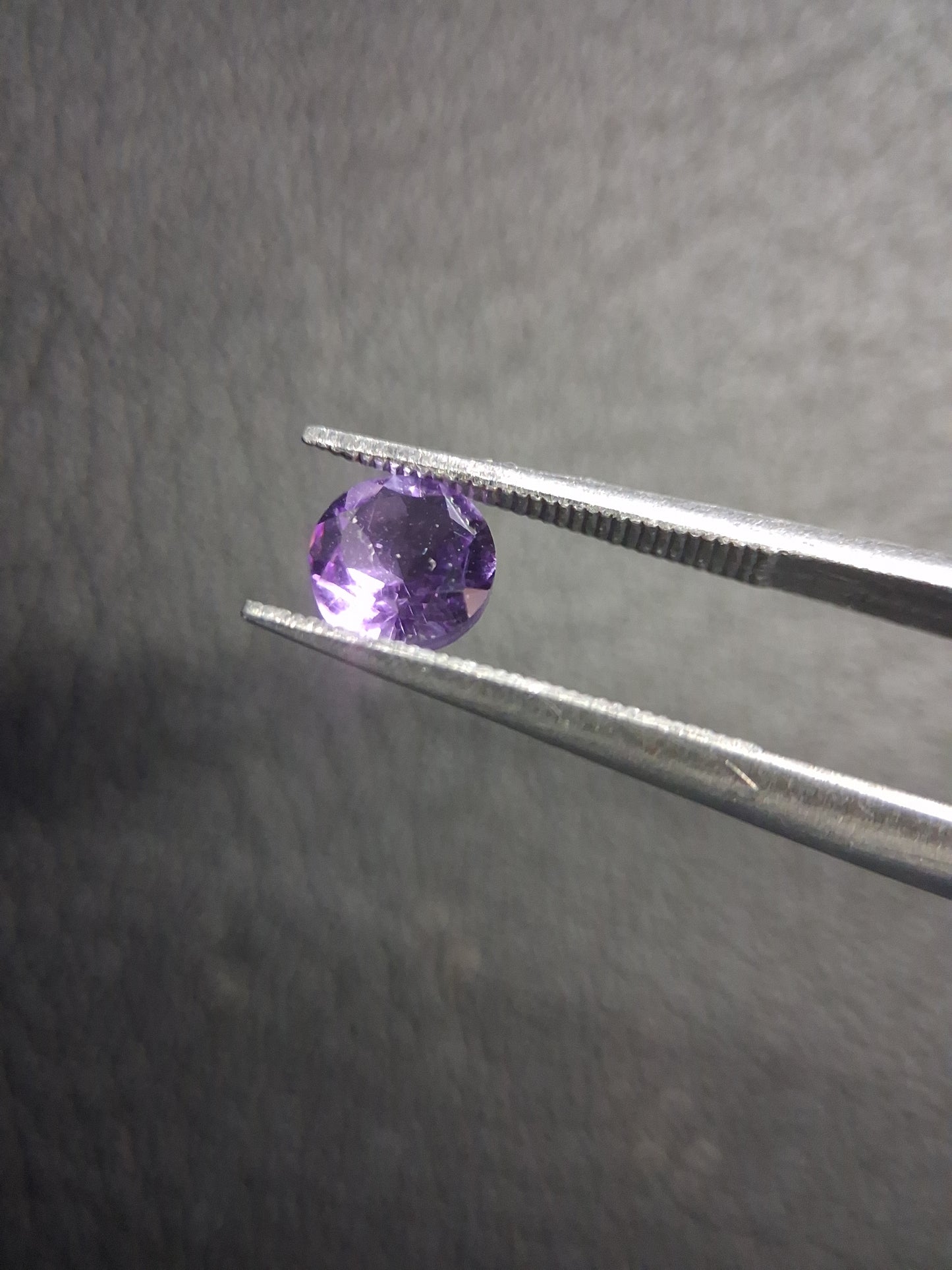 Purple Amethyst Round Cut 5mm 0.567 ct – Natural Amethyst Gemstone - Natural Gems Belgium