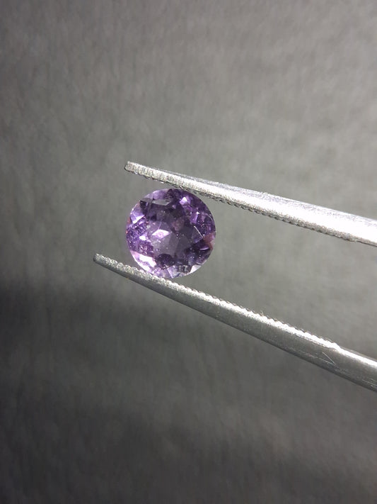 Purple Amethyst Round Cut 5mm 0.511 ct – Natural Amethyst Gemstone - Natural Gems Belgium