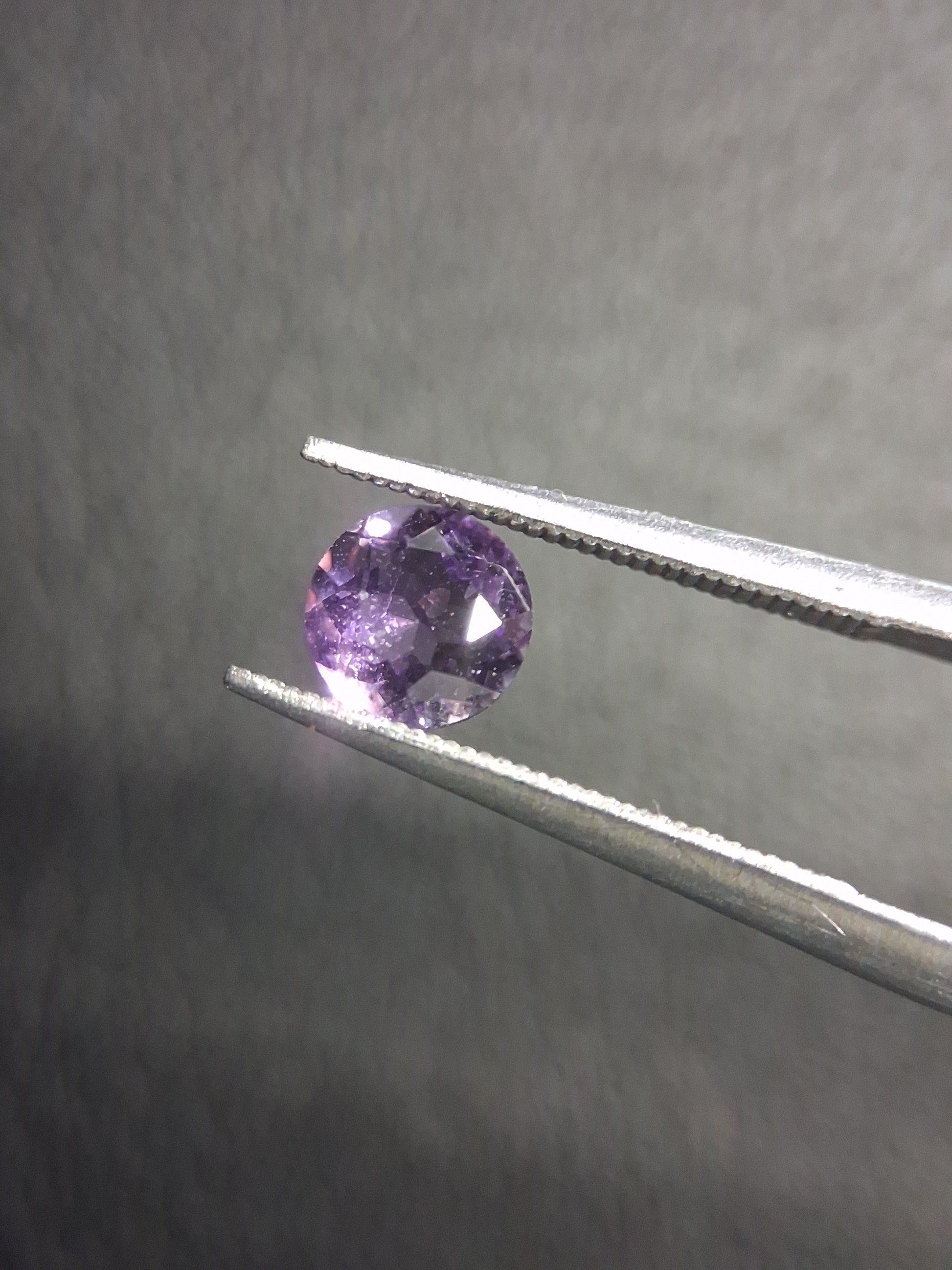 Purple Amethyst Round Cut 5mm 0.511 ct – Natural Amethyst Gemstone - Natural Gems Belgium