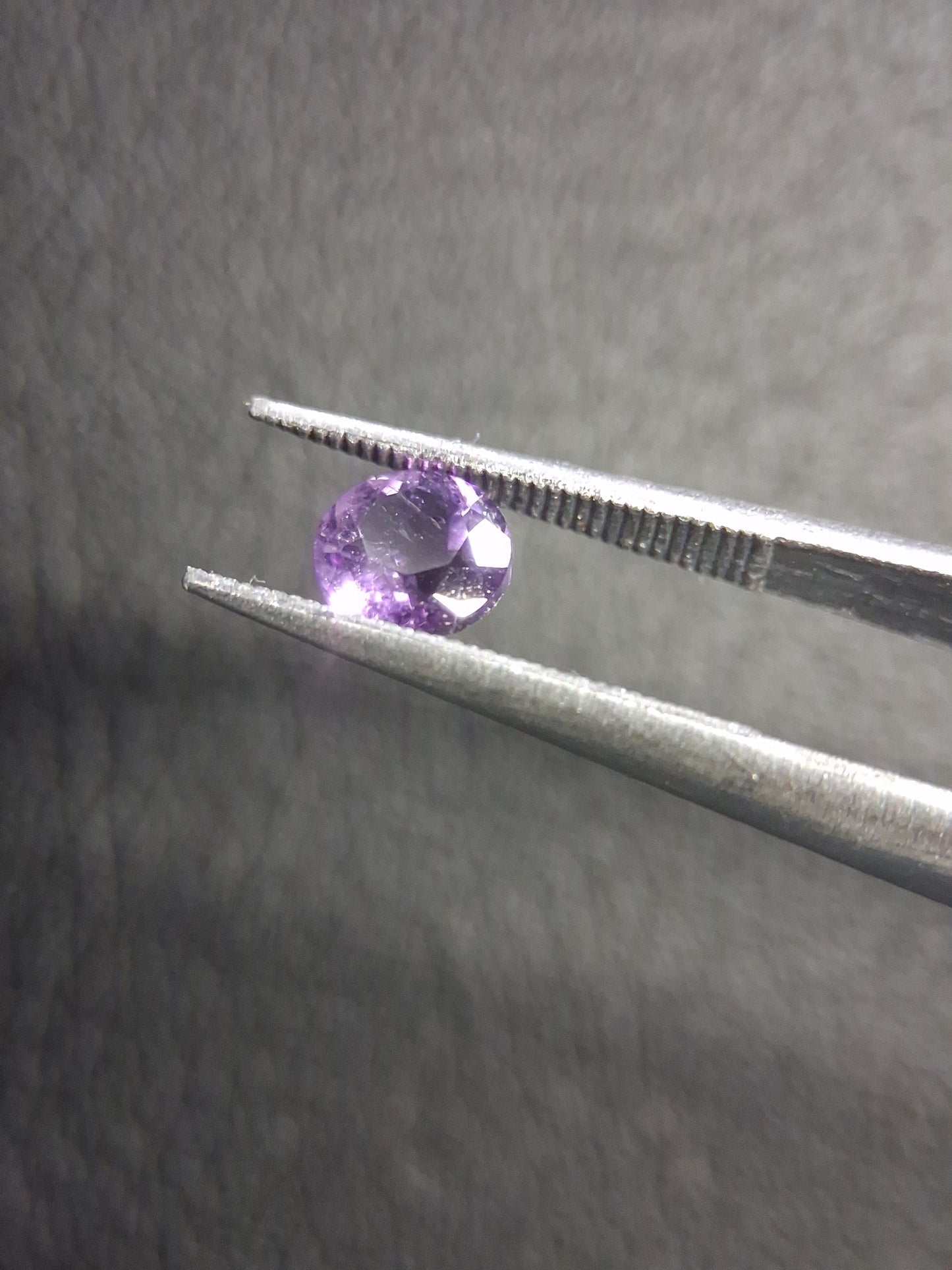 Purple Amethyst Round Cut 5mm 0.462 ct – Natural Amethyst Gemstone - Natural Gems Belgium
