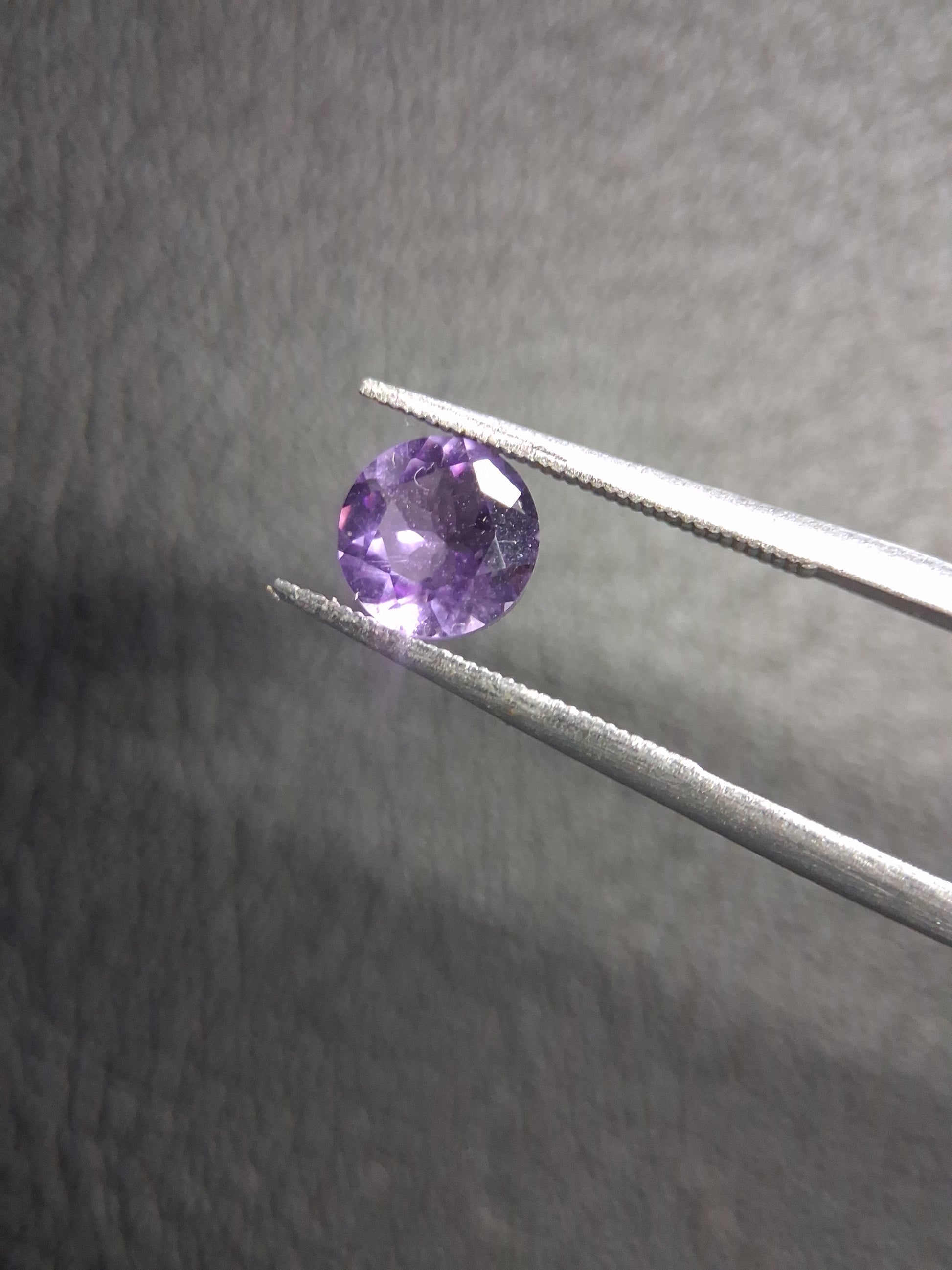 Purple Amethyst Round Cut 6mm 0.780 ct – Faceted Natural Amethyst Gemstone - Natural Gems Belgium