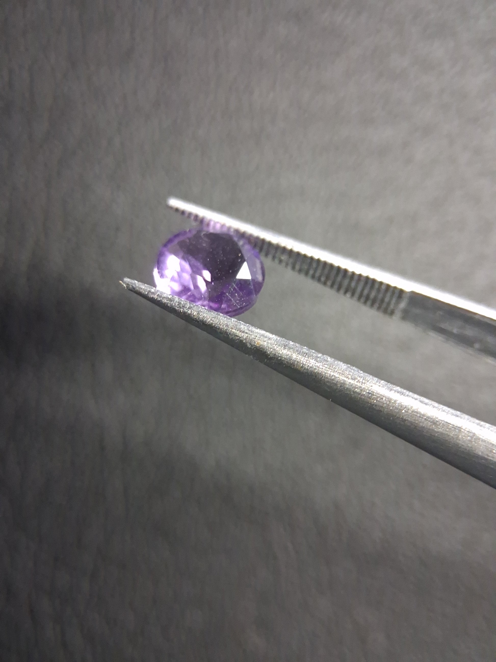 Purple Amethyst Round Cut 6mm 0.780 ct – Faceted Natural Amethyst Gemstone - Natural Gems Belgium