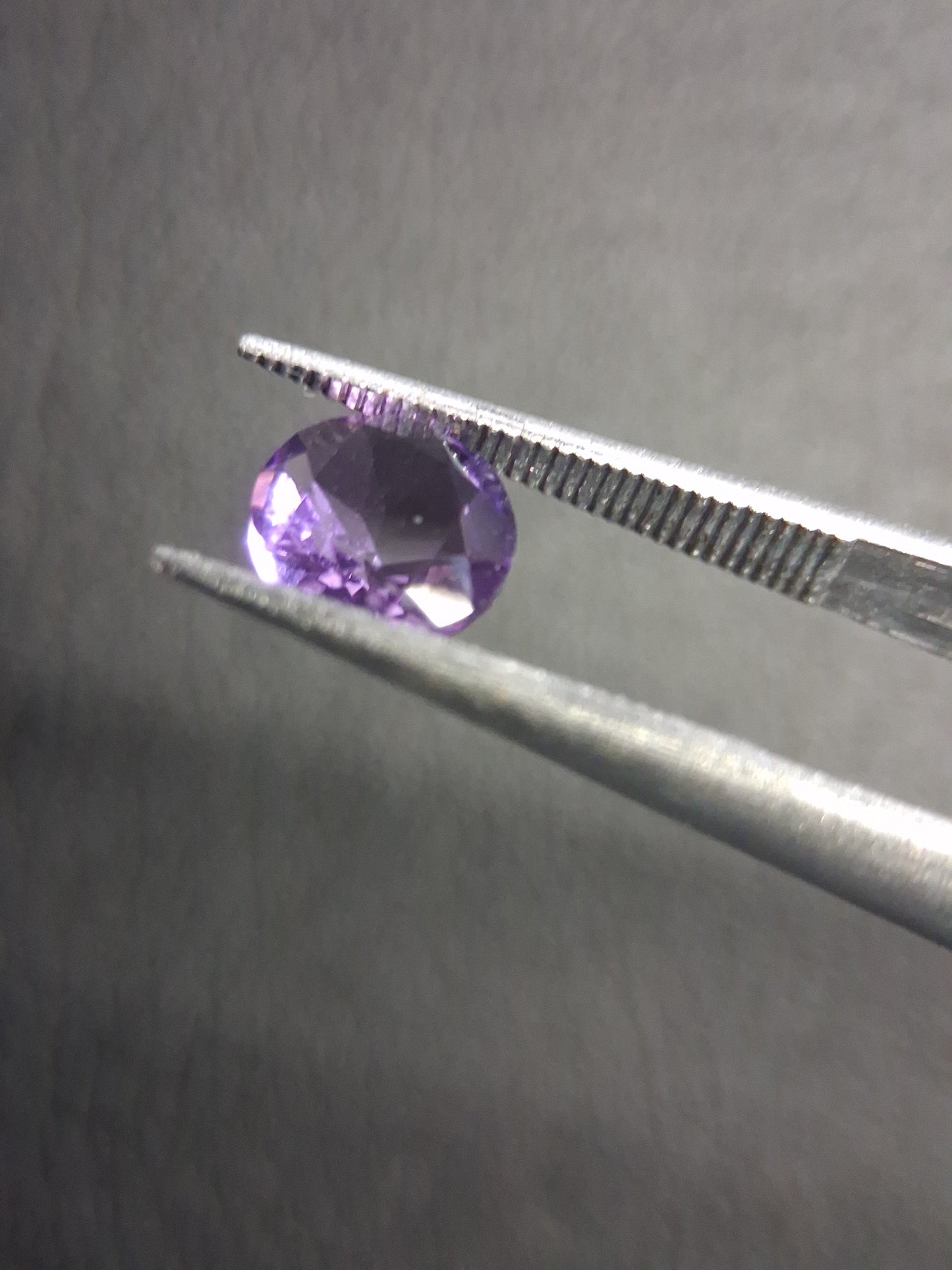 Purple Amethyst Round Cut 6mm 0.655 ct – Faceted Natural Amethyst Gemstone - Natural Gems Belgium
