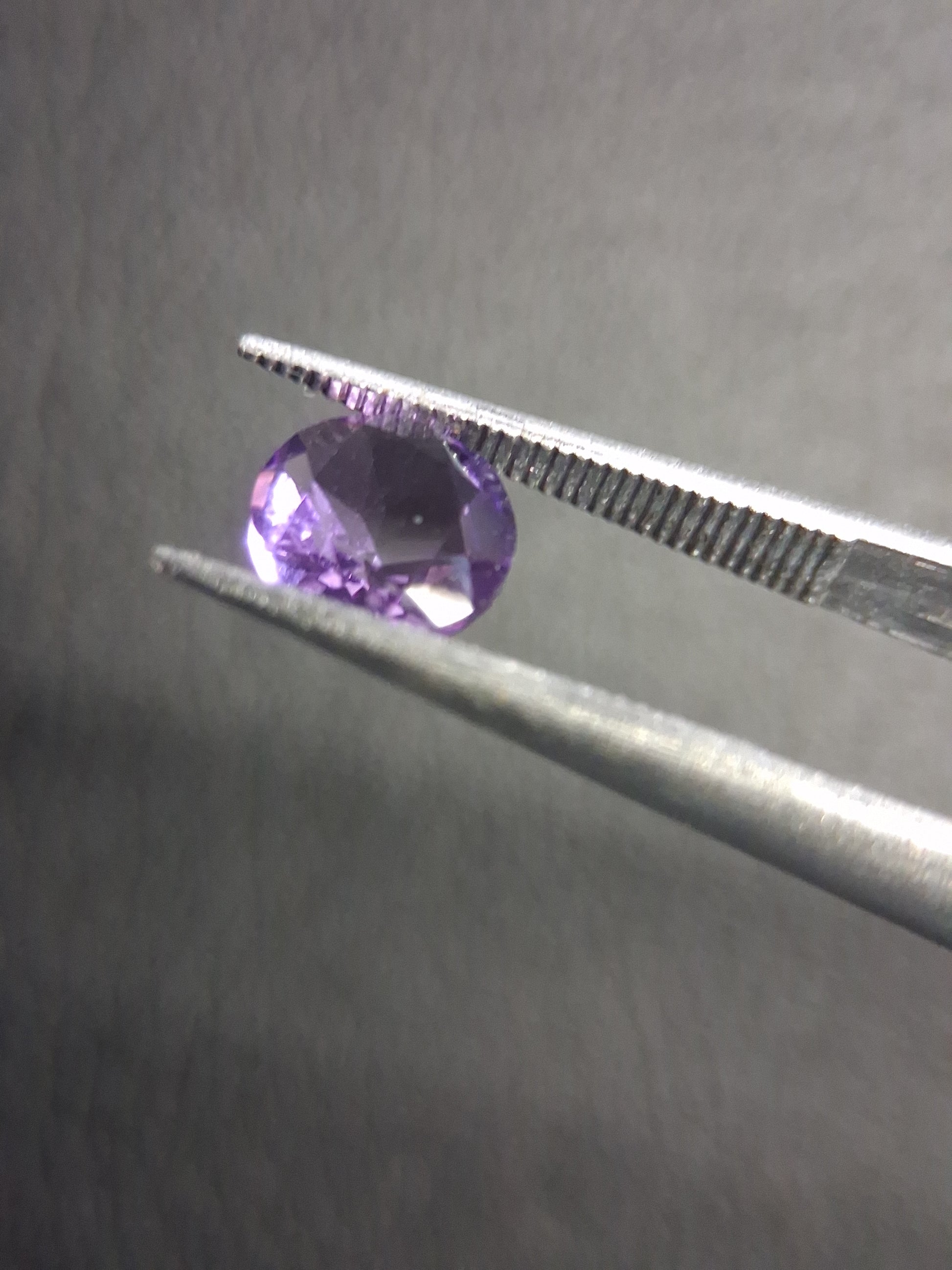 Purple Amethyst Round Cut 6mm 0.655 ct – Faceted Natural Amethyst Gemstone - Natural Gems Belgium