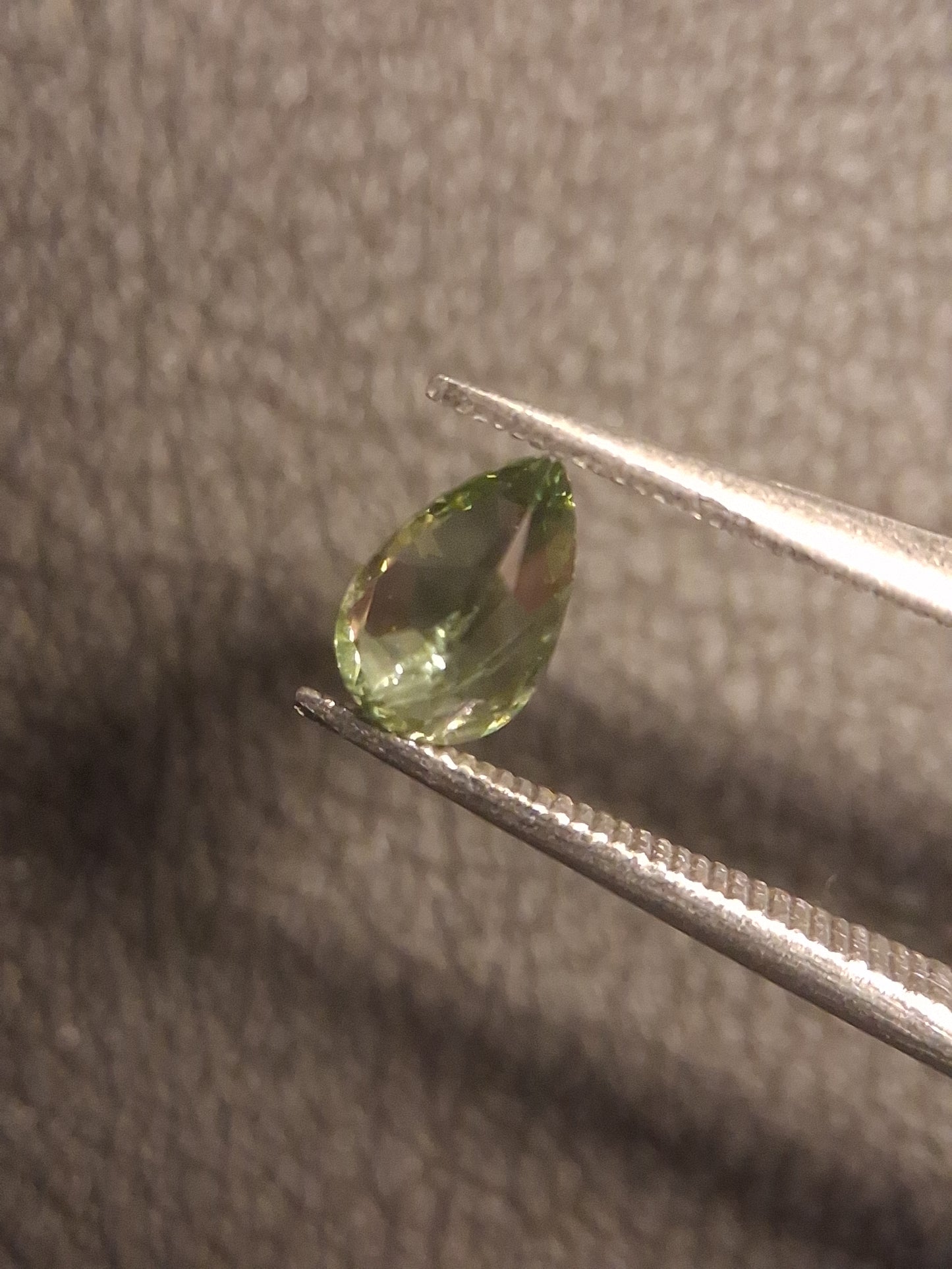 Natural Green Apatite - pear faceted - 0.418 ct - loose gemstone