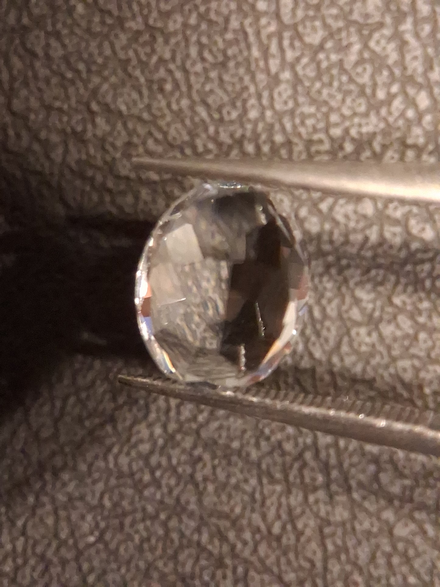 Natural White Topaz - oval faceted - 2.540 ct