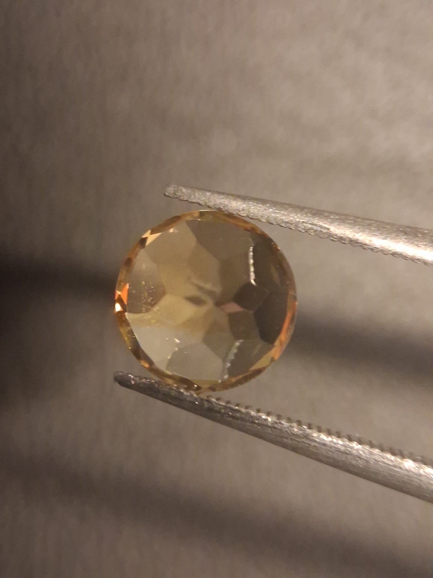 Citrine naturelle – Facettes rondes 7x 7 mm Jaune | Pierre individuelle 1,220 ct