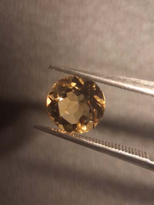 Natural Citrine Gemstone – Faceted Round Cut 7x 7 mm Yellow | Loose Stone 1.110 ct