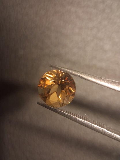Citrine naturelle – Taille ronde facettée 7x 7 mm Jaune | Pierre en vrac 1,305 ct