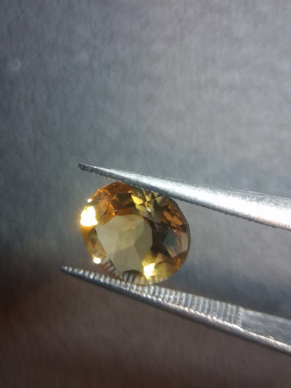 Natural Citrine Gemstone – Faceted Round Cut 8x 8 mm Yellow | Loose Stone 1.720 ct