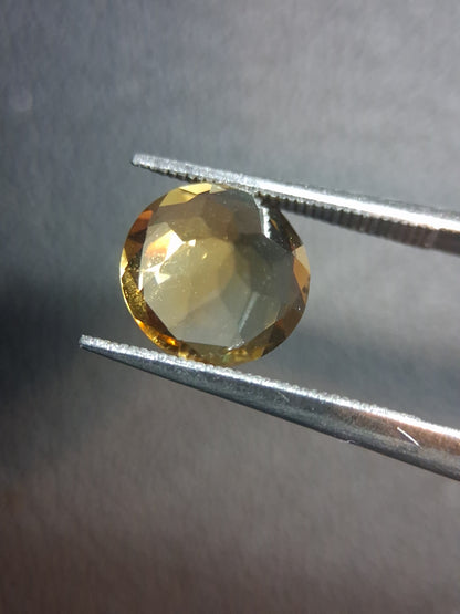 Natural Citrine Gemstone – Faceted Round Cut 8x 8 mm Yellow | Loose Stone 1.720 ct