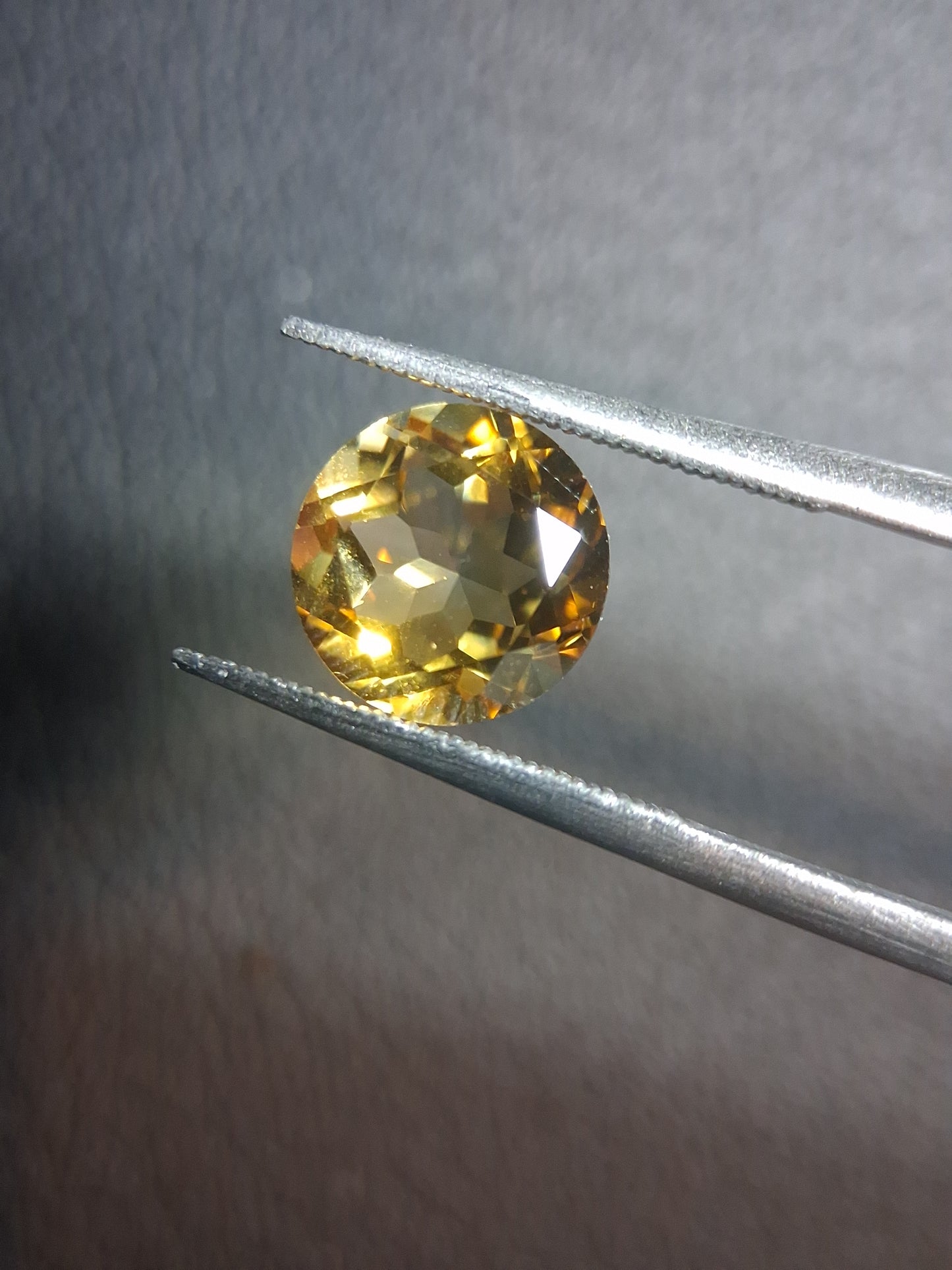 Natural Citrine Gemstone – Faceted Round Cut 8x 8 mm Yellow | Loose Stone 1.795 ct