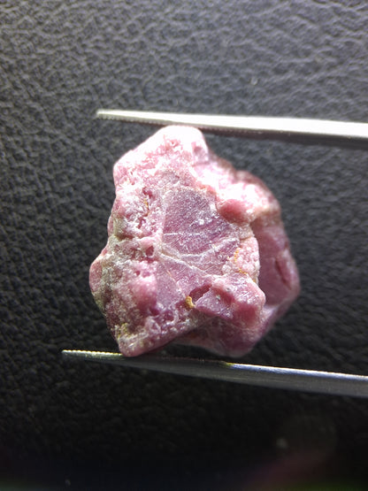 Natural Rough Ruby - 22.820 ct - natural ruby - heated