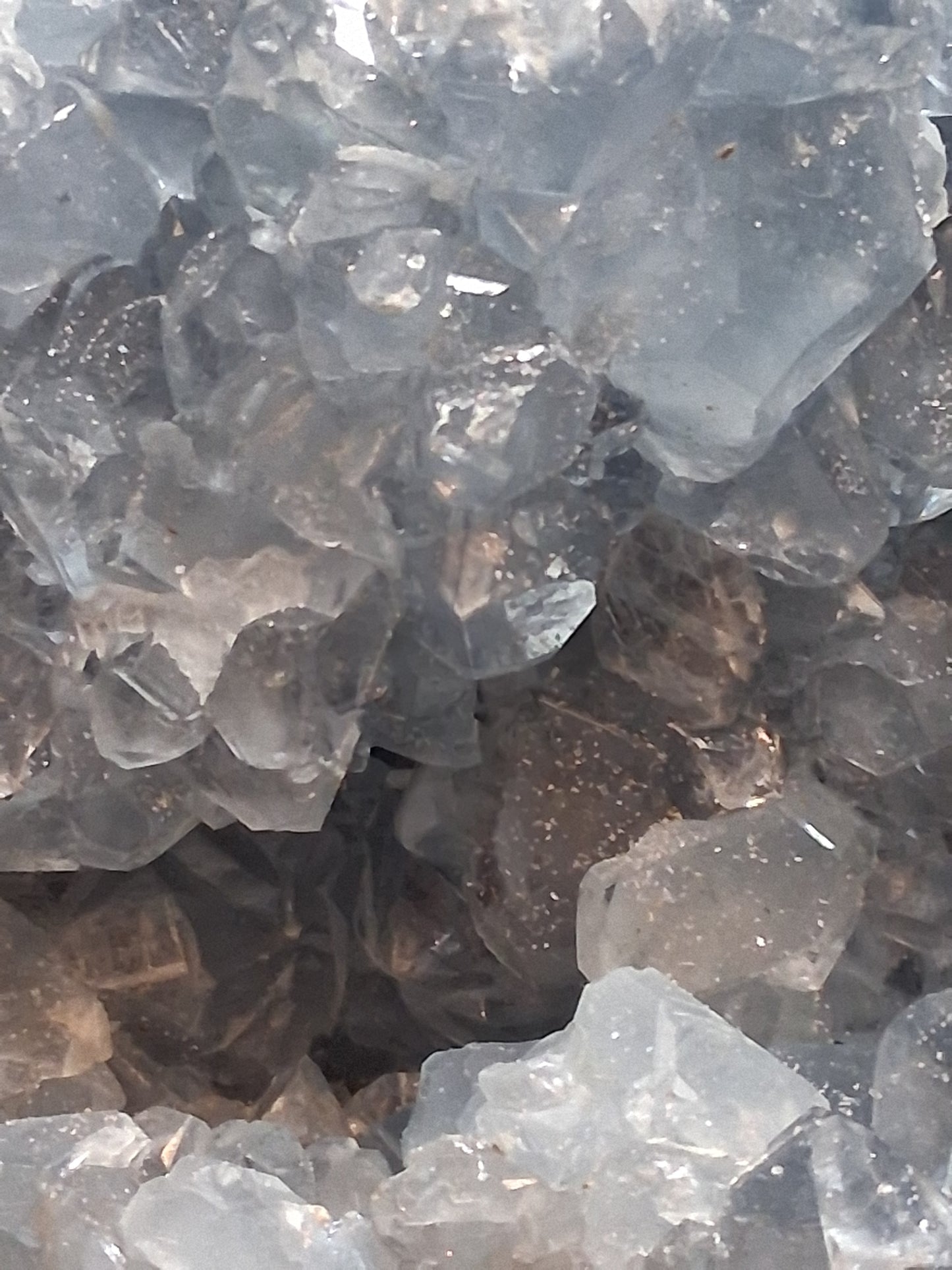 Natural Celestite Geode – Premium Blue Crystal Display Piece – Approx. 2 kg (15 × 11 cm)