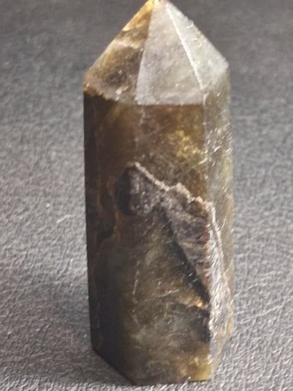 Labradorite tower - natural labradorite - 4.3 cm - hexagon tower