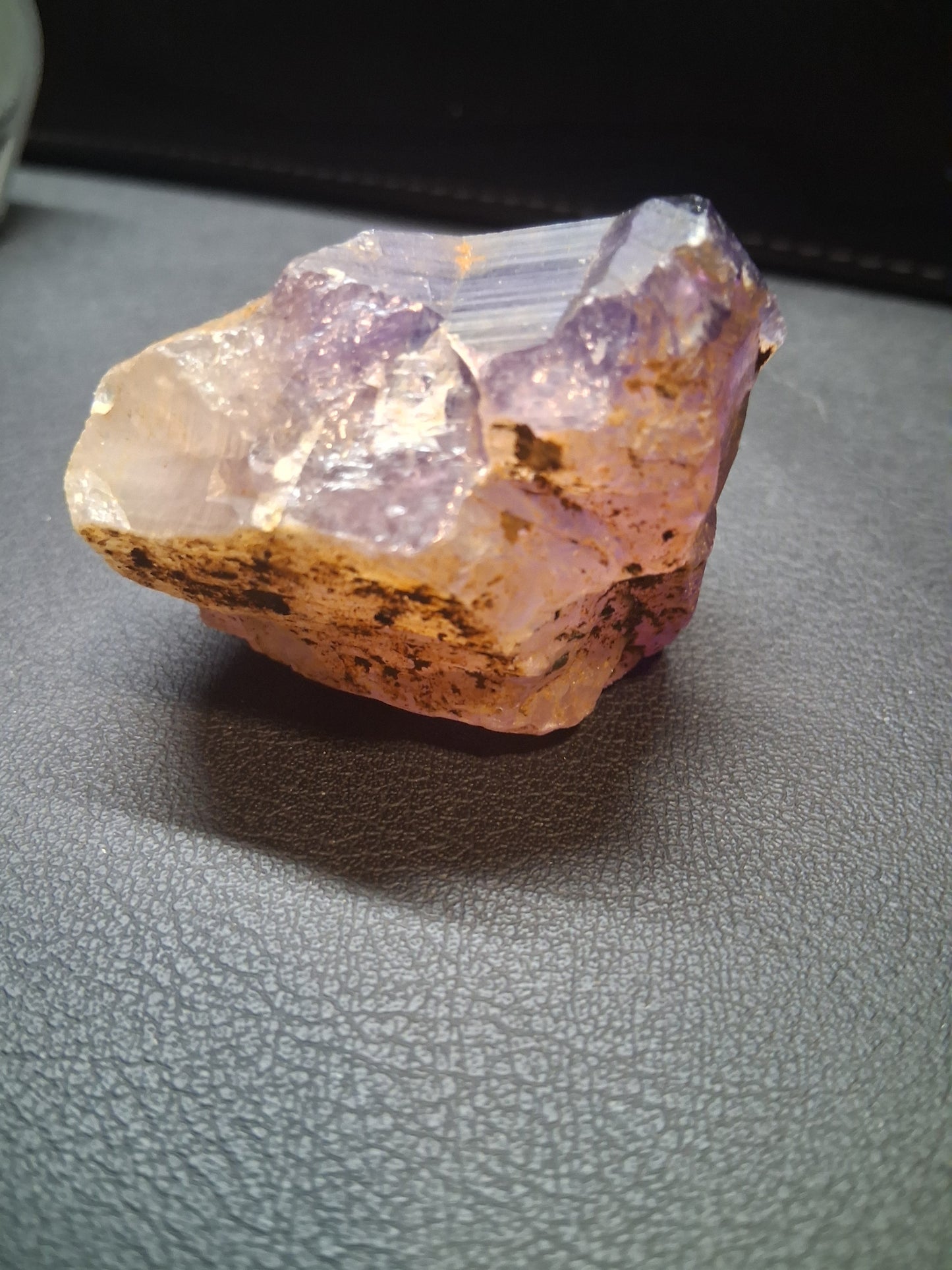Rough amethyst - Amethyst Crystal Point - 4.5 x 4.5 cm