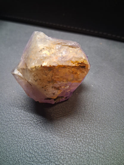 Rough amethyst - Amethyst Crystal Point - 4.6 x 4.2 cm