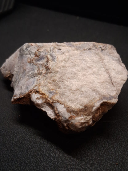Natural Agate Quartz Specimen – Druzy Crystal Formation – 86 g – Approx. 7 × 5 × 2 cm