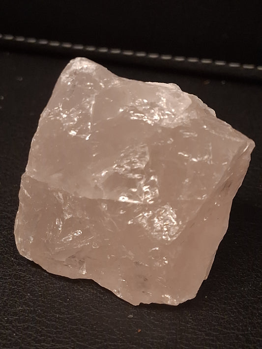 Natural Rough Rose Quartz – 301 ct – 38.9 × 36.4 × 32.1 mm – Natural Pink Quartz Crystal