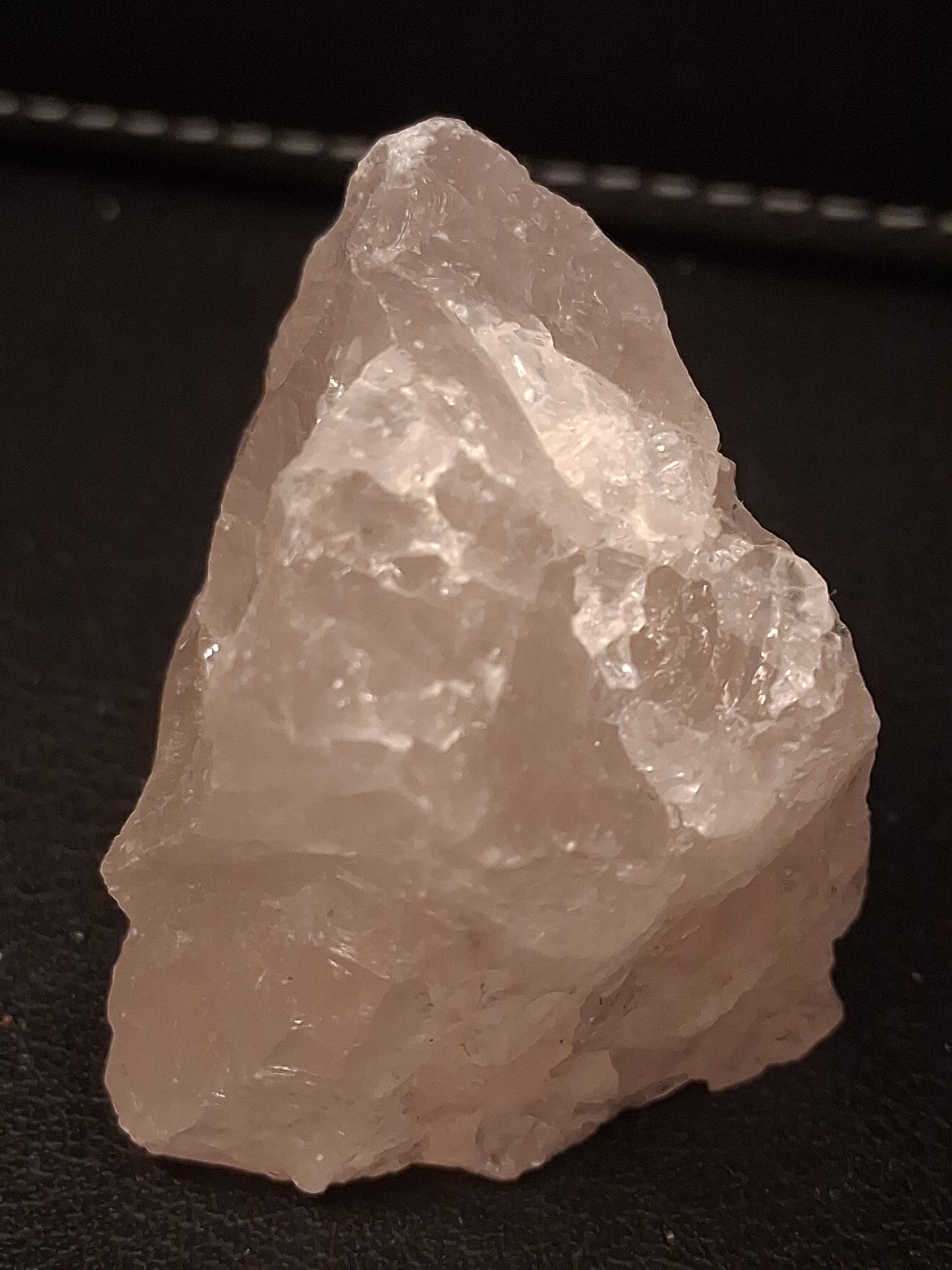 Natural Rough Rose Quartz – 301 ct – 38.9 × 36.4 × 32.1 mm – Natural Pink Quartz Crystal