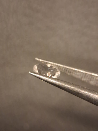 Natural Very light pink Morganite - 0.435 ct - heart - unheated
