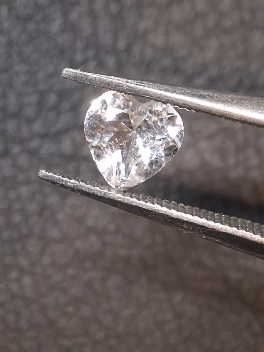 Morganite naturelle rose très pâle - 0.427 ct - cœur - non chauffée