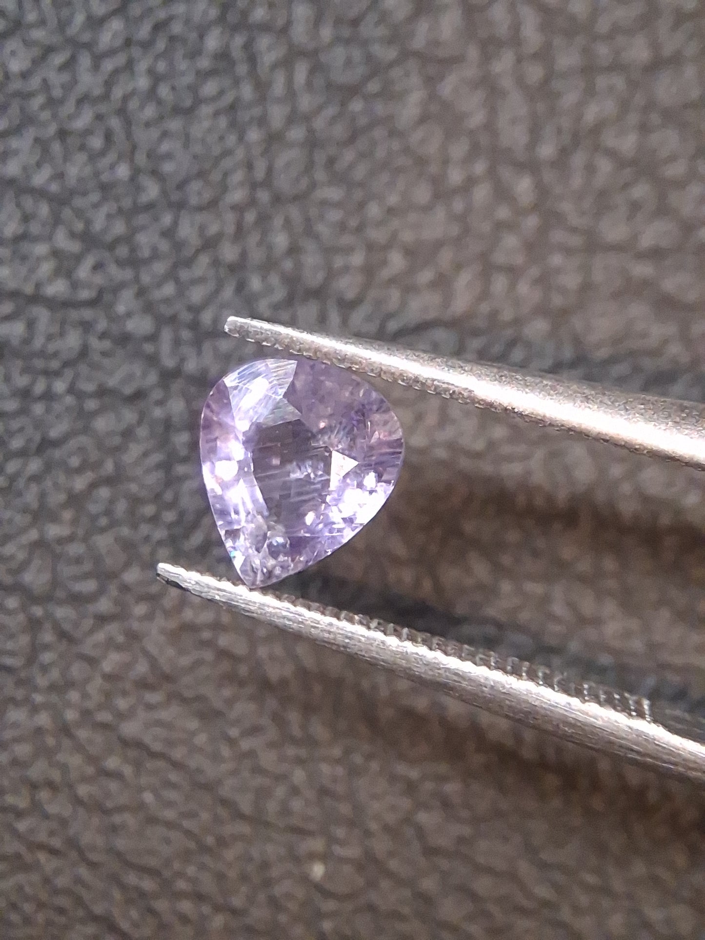 Natural Lavender Purple Sapphire – 0.715 ct – Pear Cut – Ceylon (Sri Lanka)