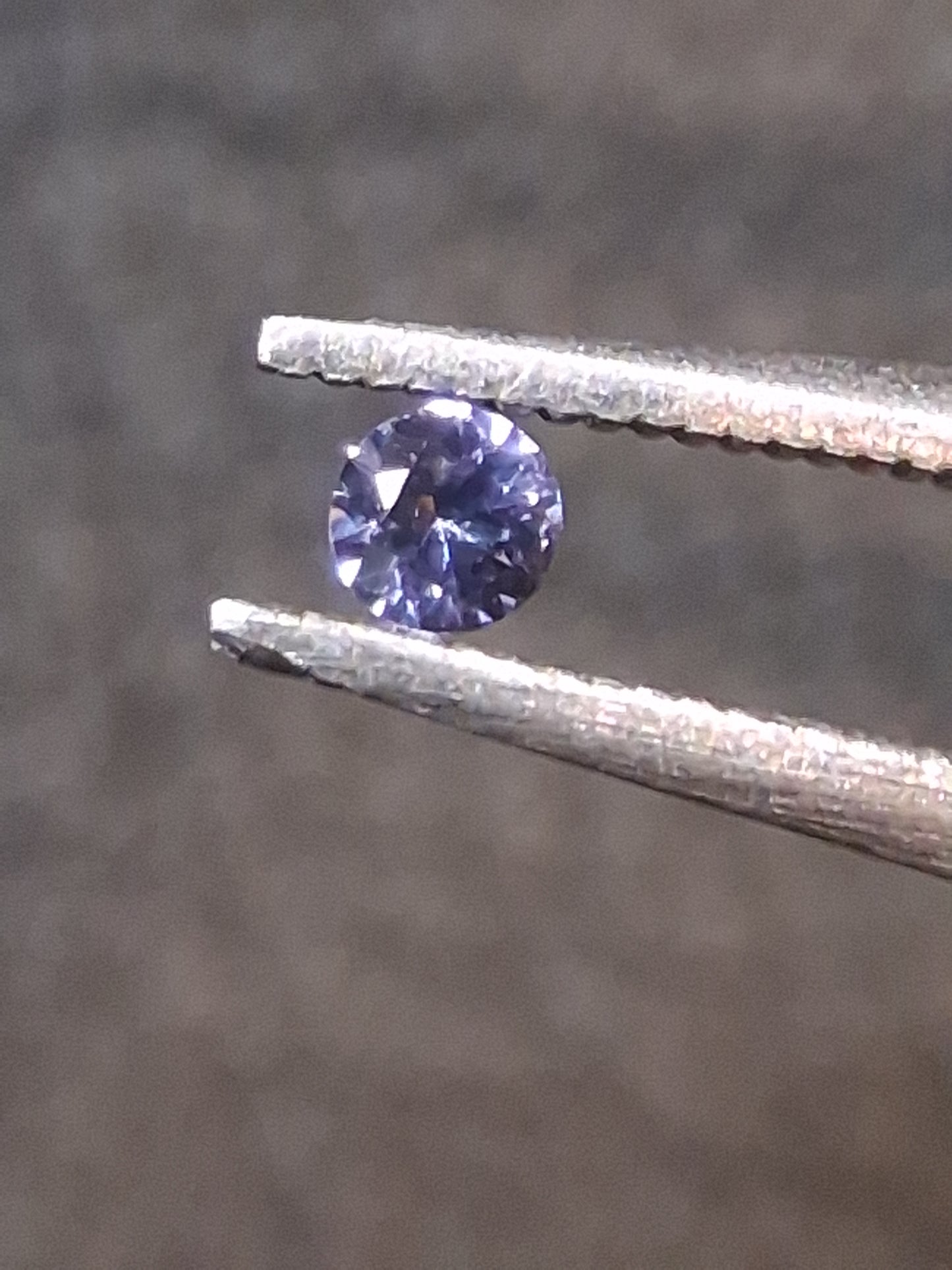 natural tanzanite - round - 2mm - violet blue - Tanzania