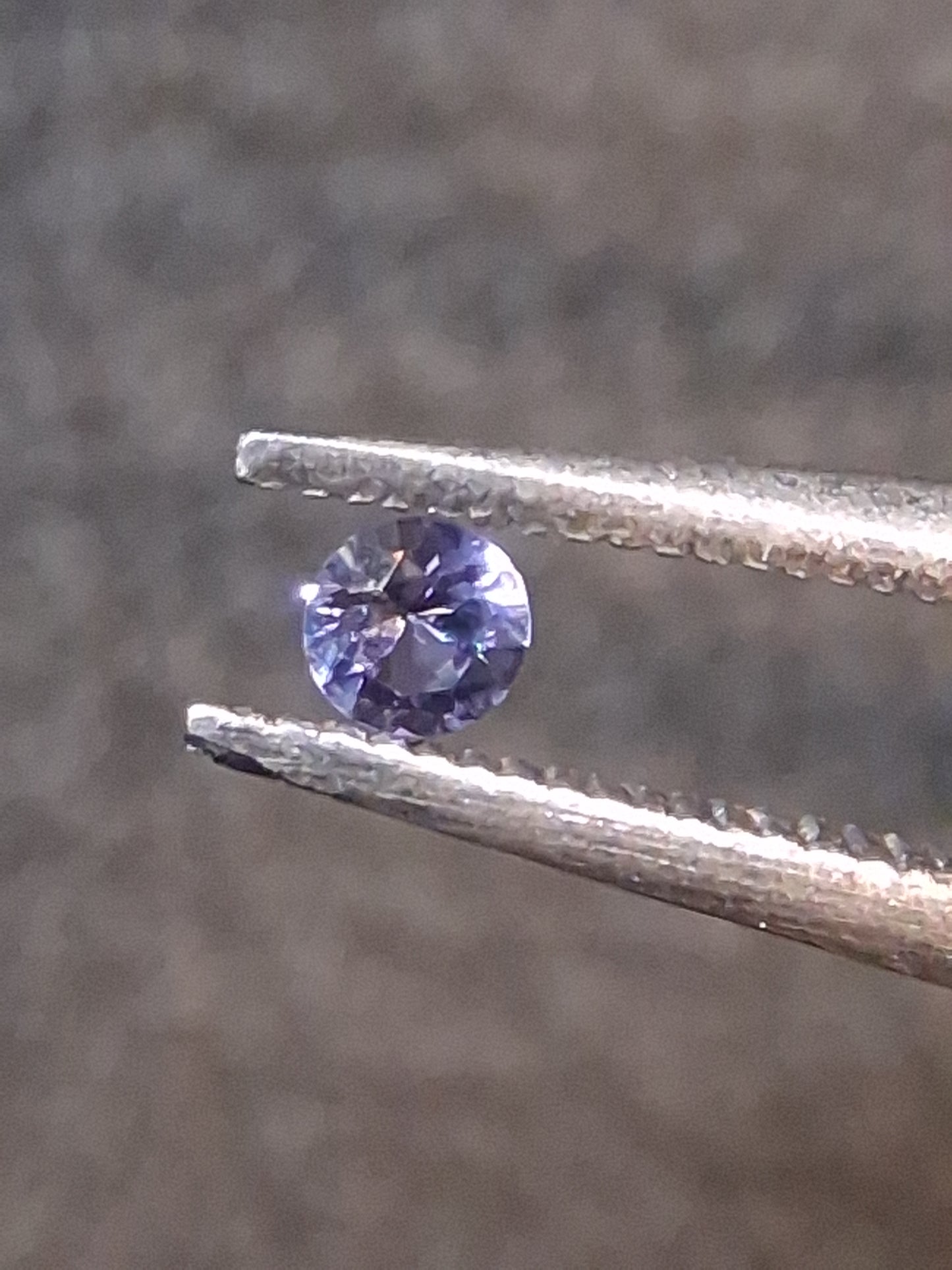natural tanzanite - round - 2mm - violet blue - Tanzania