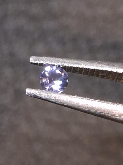 natural tanzanite - round - 2mm - violet blue - Tanzania