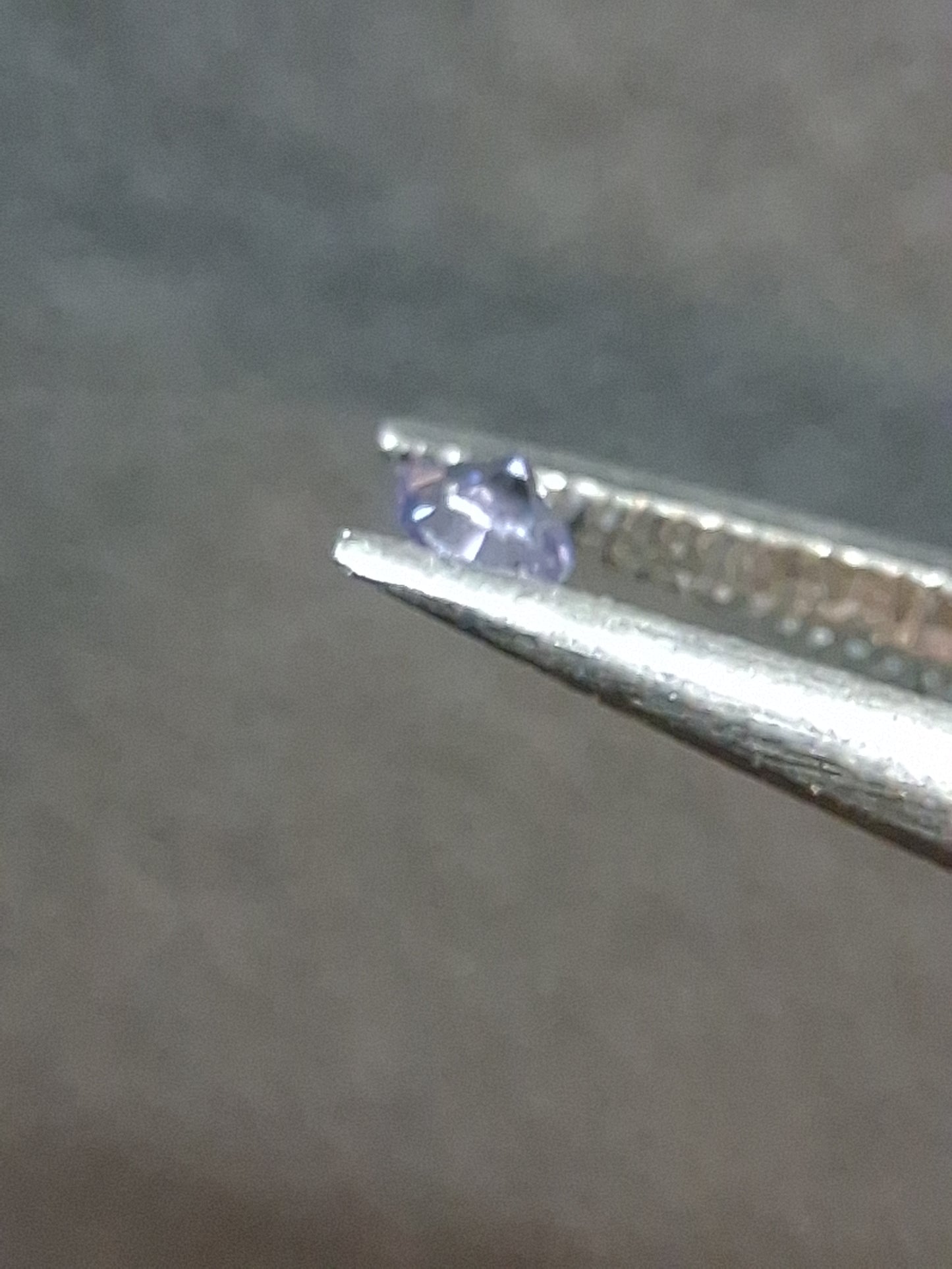 Natural Tanzanite Round Brilliant Cut 0.031 ct – 2.0 mm | Gently Heated | Tanzania