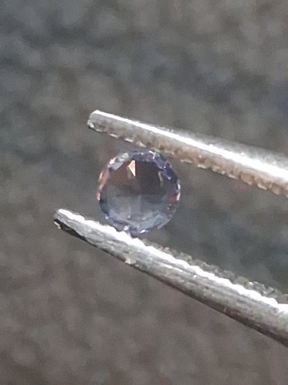 Natural Tanzanite Round Brilliant Cut 0.036 ct – 2.0 mm | Gently Heated